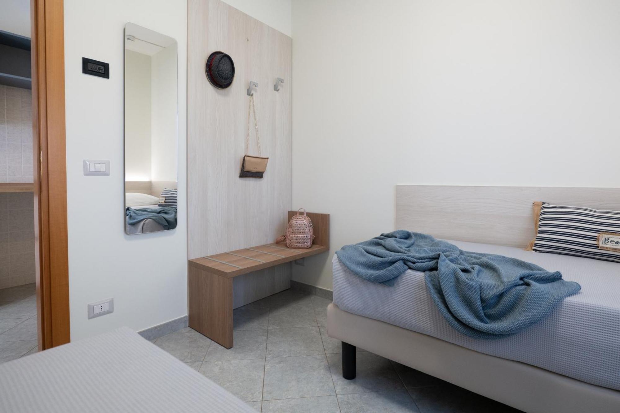 Hotel Residence Torre Del Porto Mattinata Bilik gambar